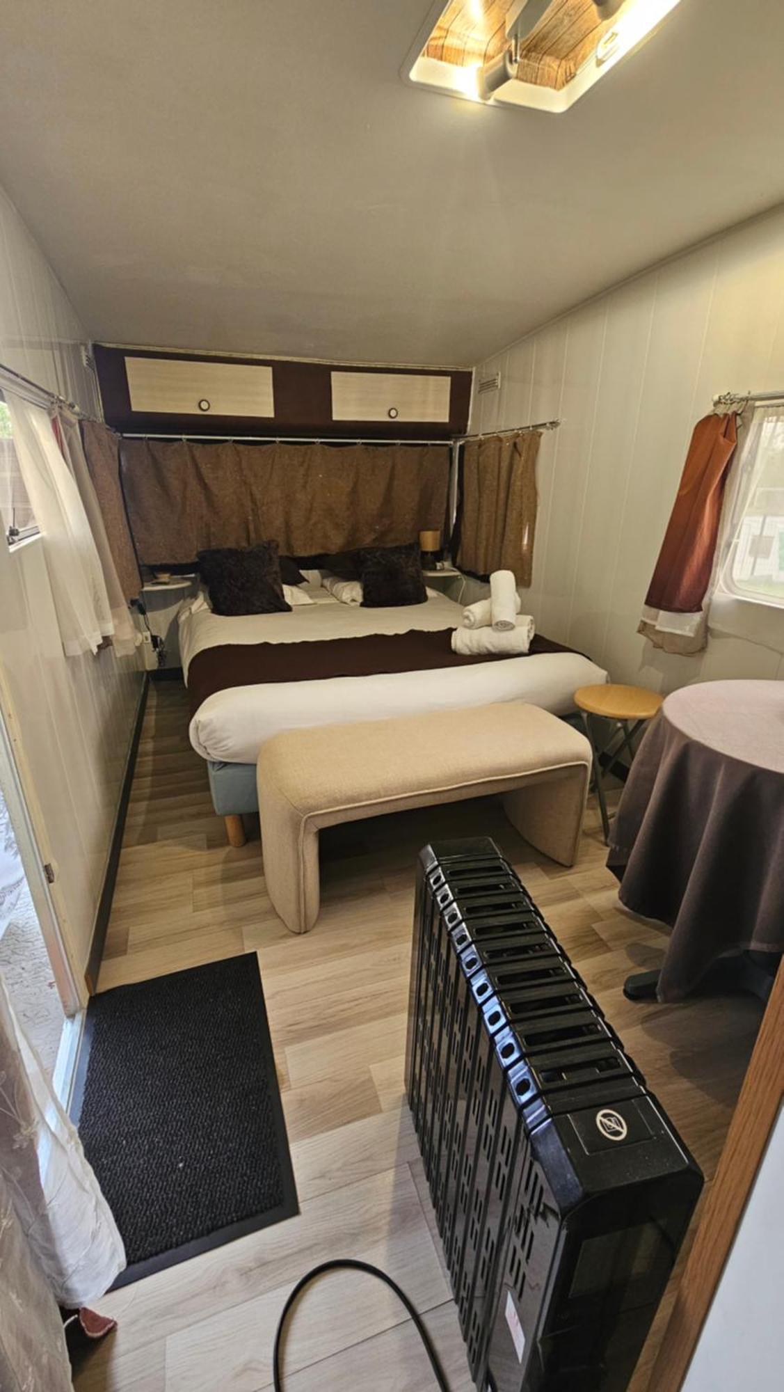 Esprit Etape Bed & Breakfast Saint-Barthélemy-de-Vals Exterior photo